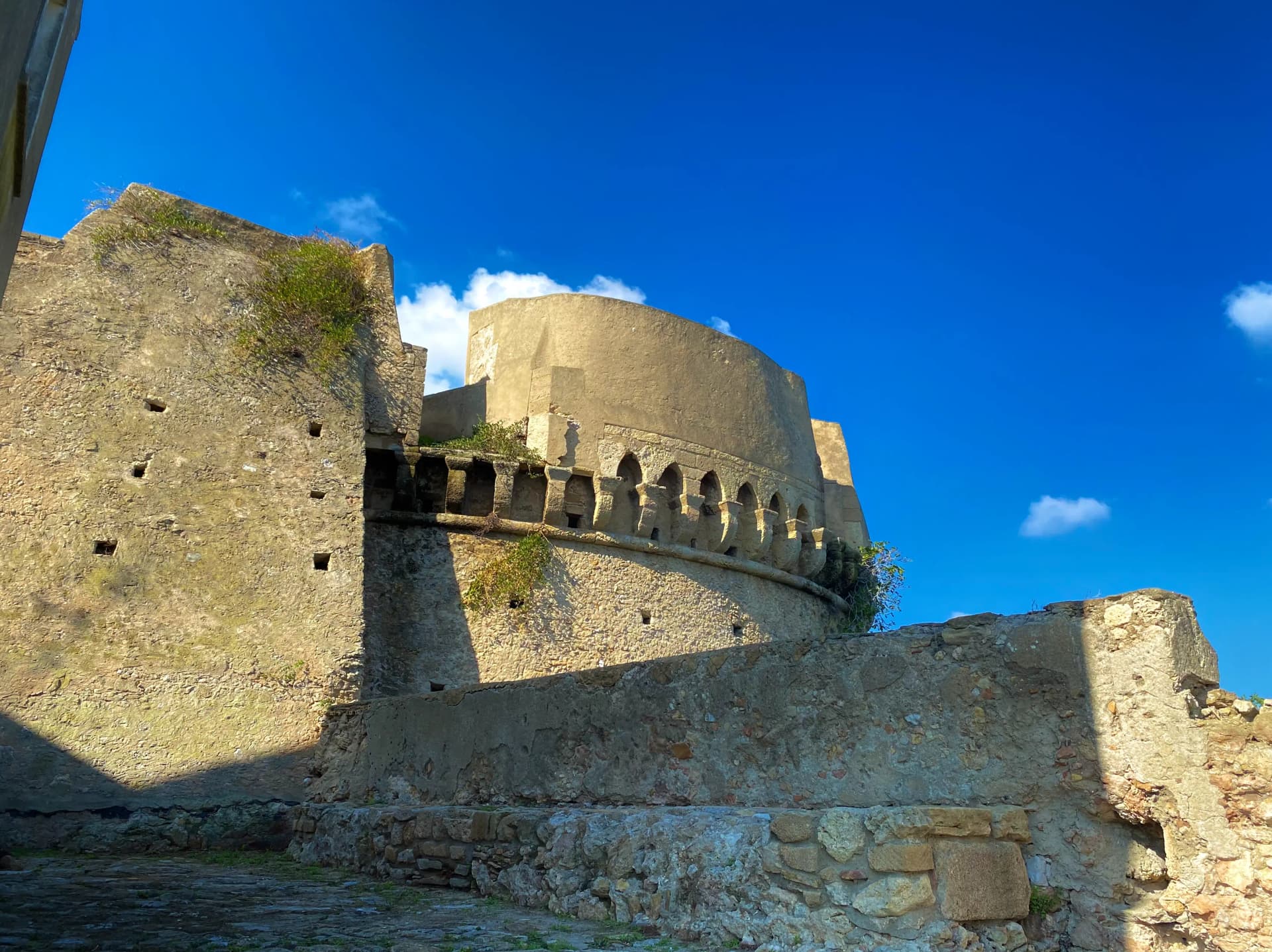 Torre Aiutante del Castello di Carlo V Crotone